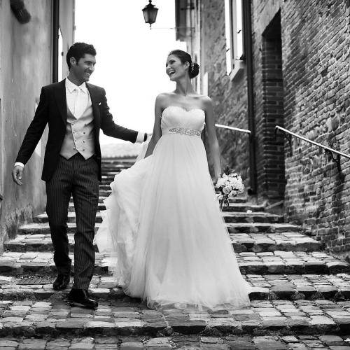 klassischer Hochzeitsanzug-Brautkleid-Hochzeitsanzüge-Maßanzug-1